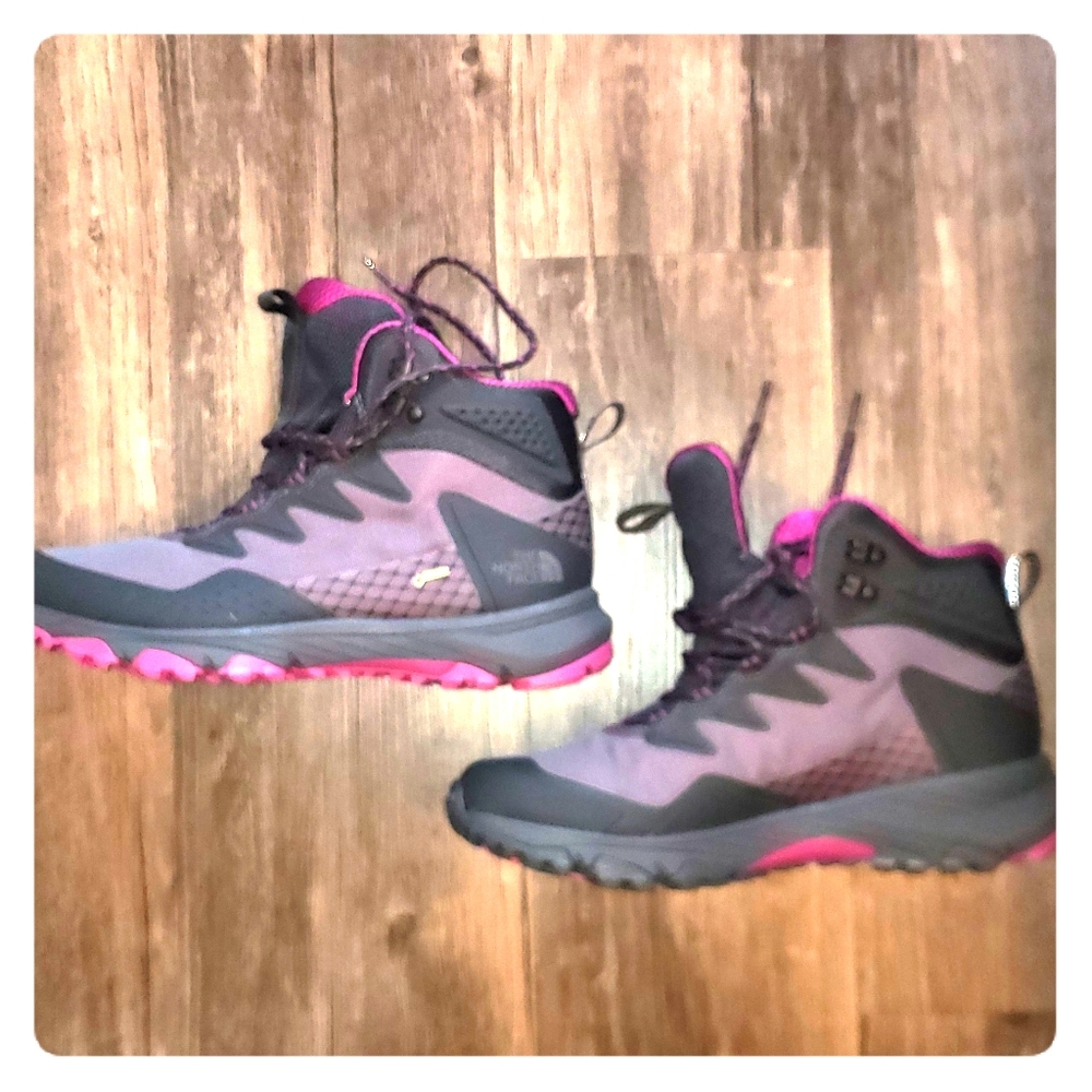 North Face women's active ankle boots